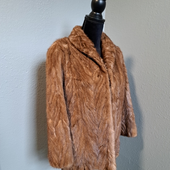 Faux Fur Jacket - Picture 4 of 11